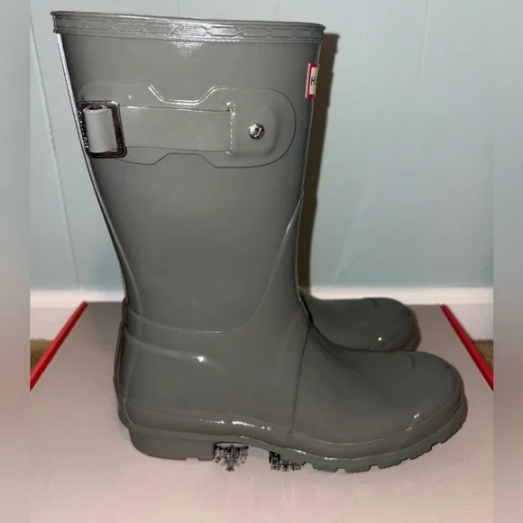 Hunter Boots- Original Short Gloss Rain Boot - Picture 5 of 7